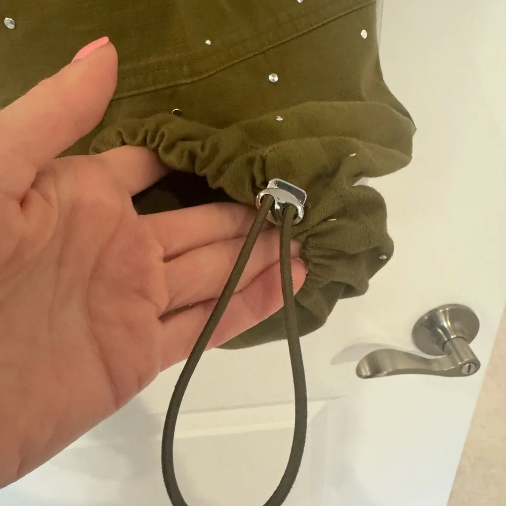 White House Black Market Olive Green relaxed studded Pret ankle pants. - Picture 5 of 9